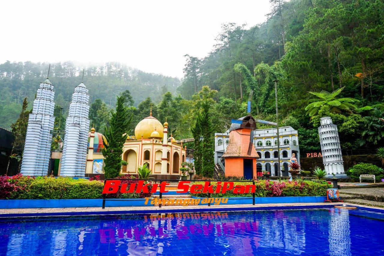 Reddoorz Resort @ Tawangmangu Exterior photo