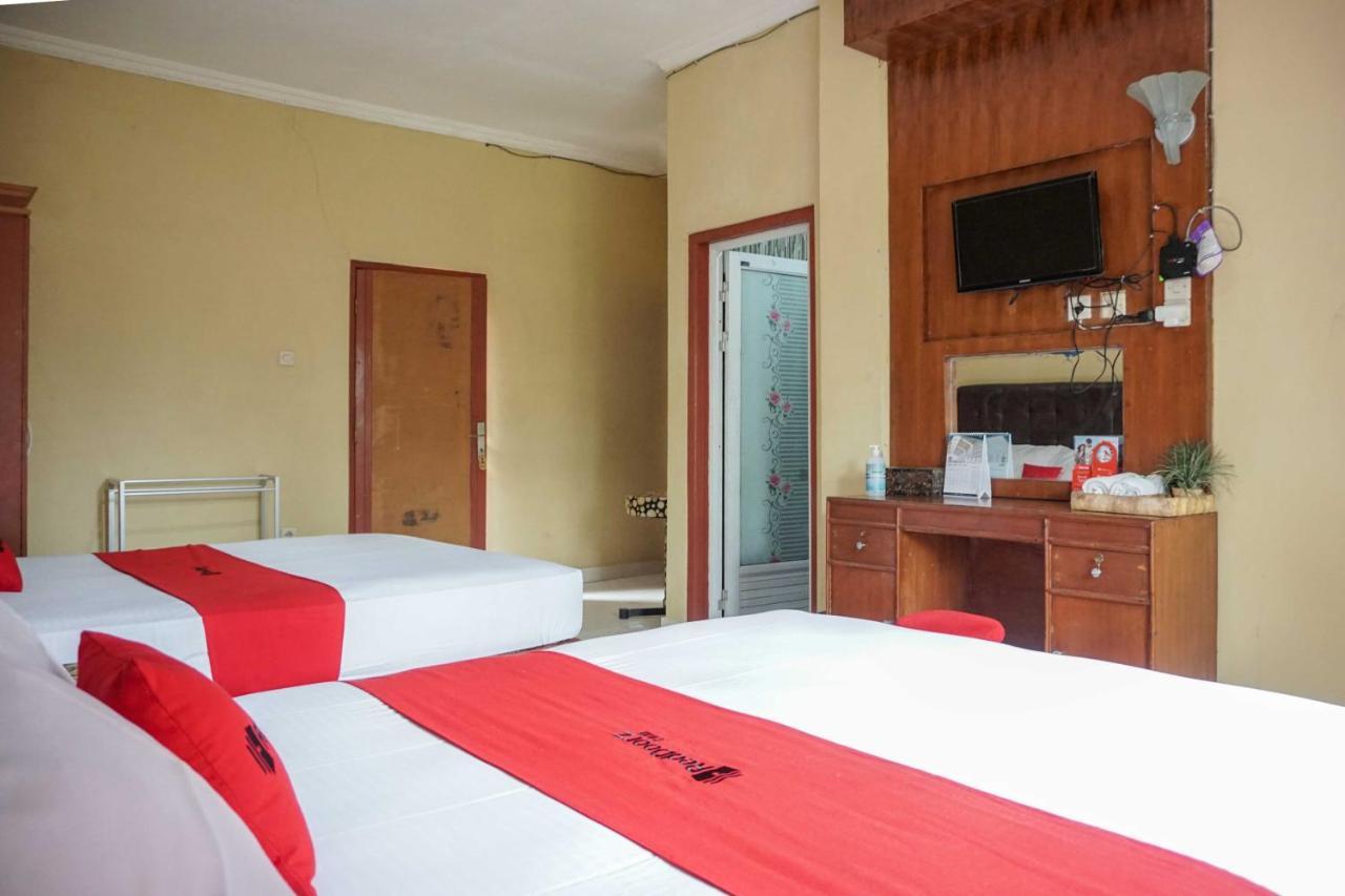 Reddoorz Resort @ Tawangmangu Exterior photo