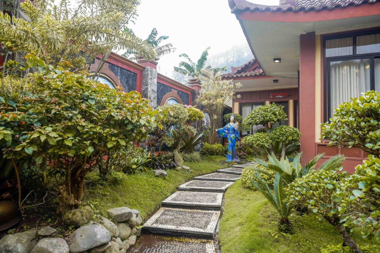 Reddoorz Resort @ Tawangmangu Exterior photo