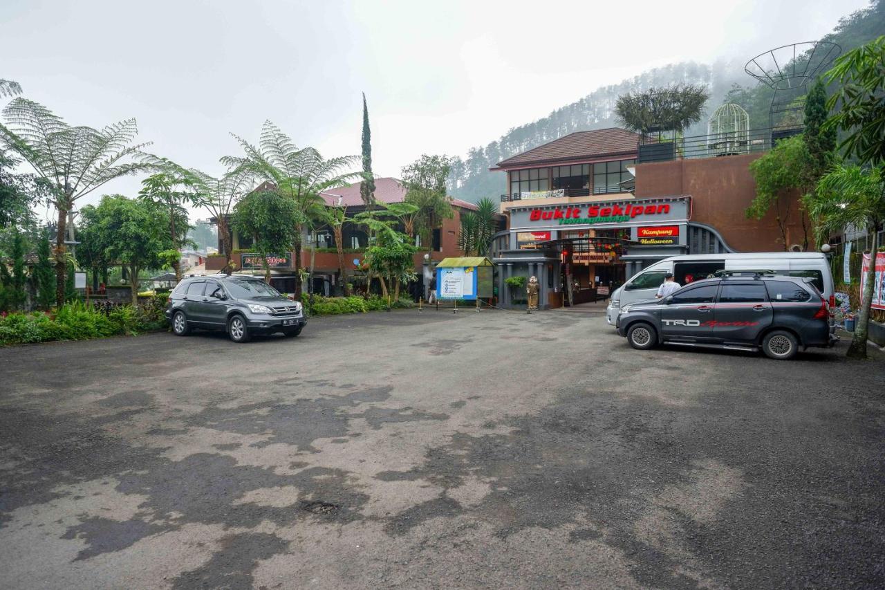 Reddoorz Resort @ Tawangmangu Exterior photo