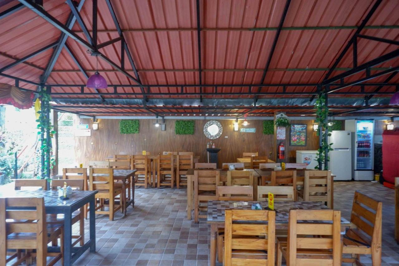 Reddoorz Resort @ Tawangmangu Exterior photo