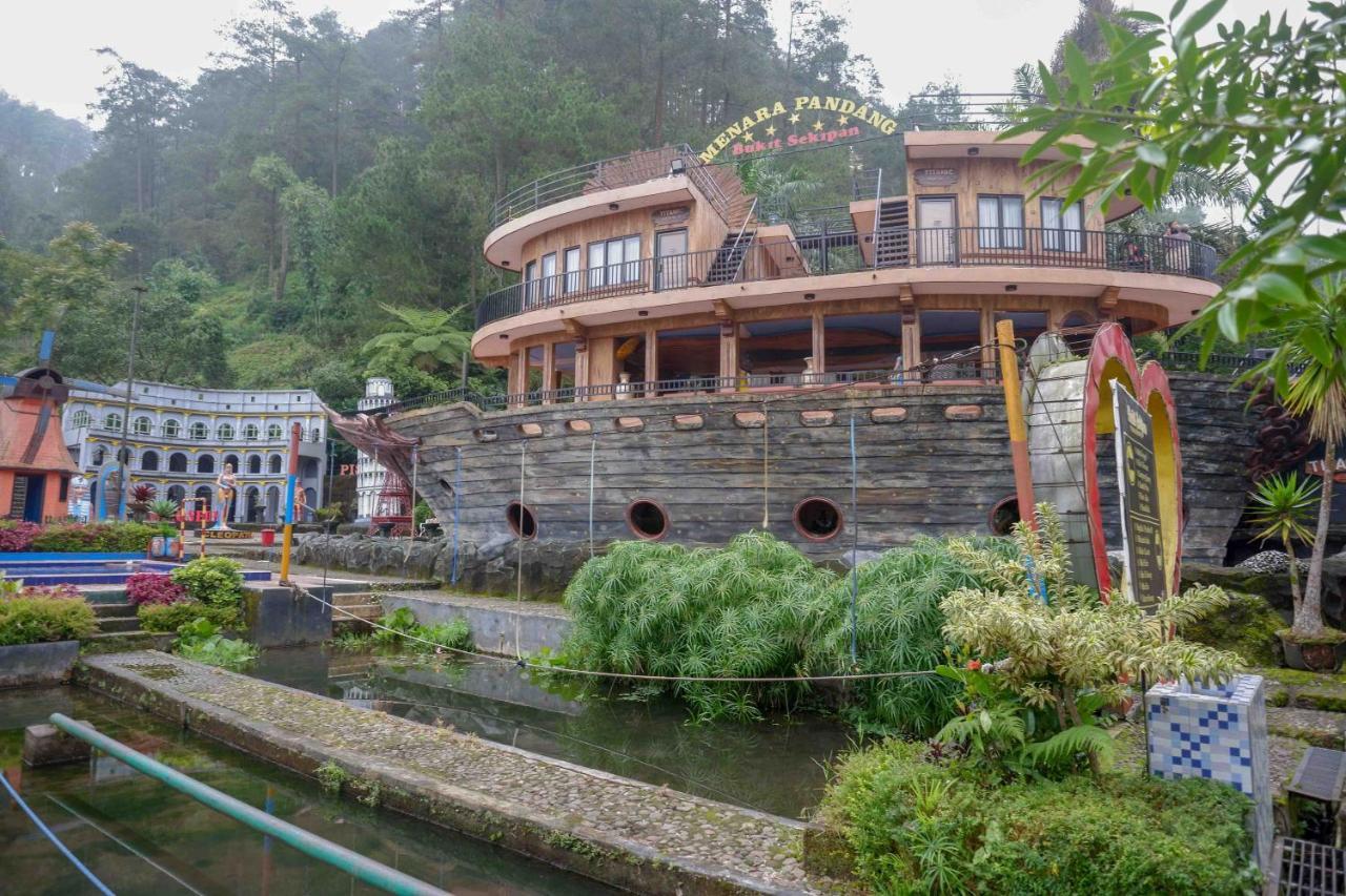 Reddoorz Resort @ Tawangmangu Exterior photo